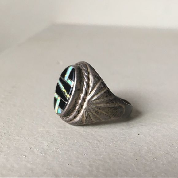 Vintage Native American Fire Opal & Onyx Ring - Picture 3 of 7
